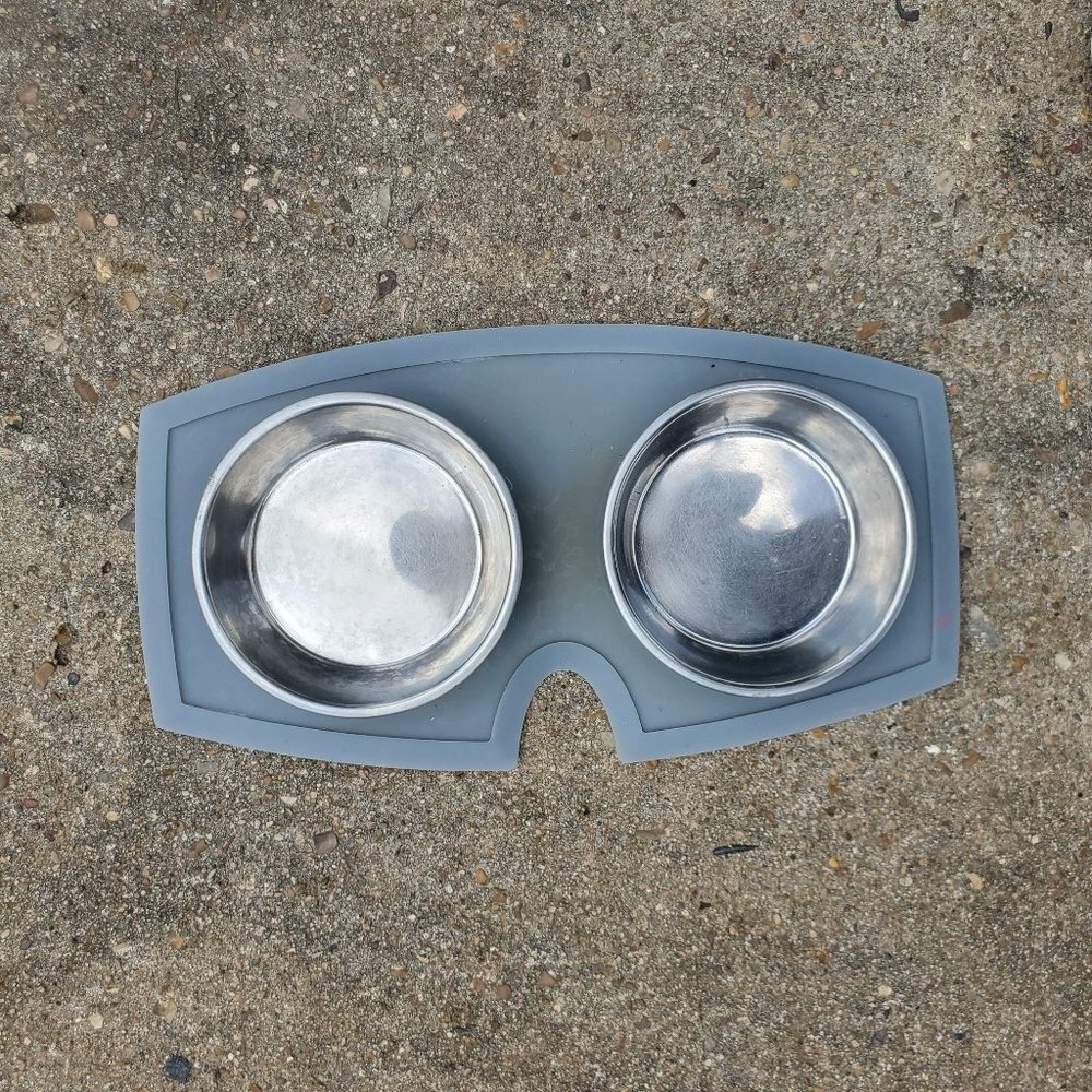 Pet Food Dish Set || 4 inches || GUC